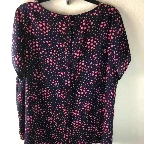 Torrid Flowy Navy valentine Blouse with Pink Hearts sz 2X - Picture 5 of 6